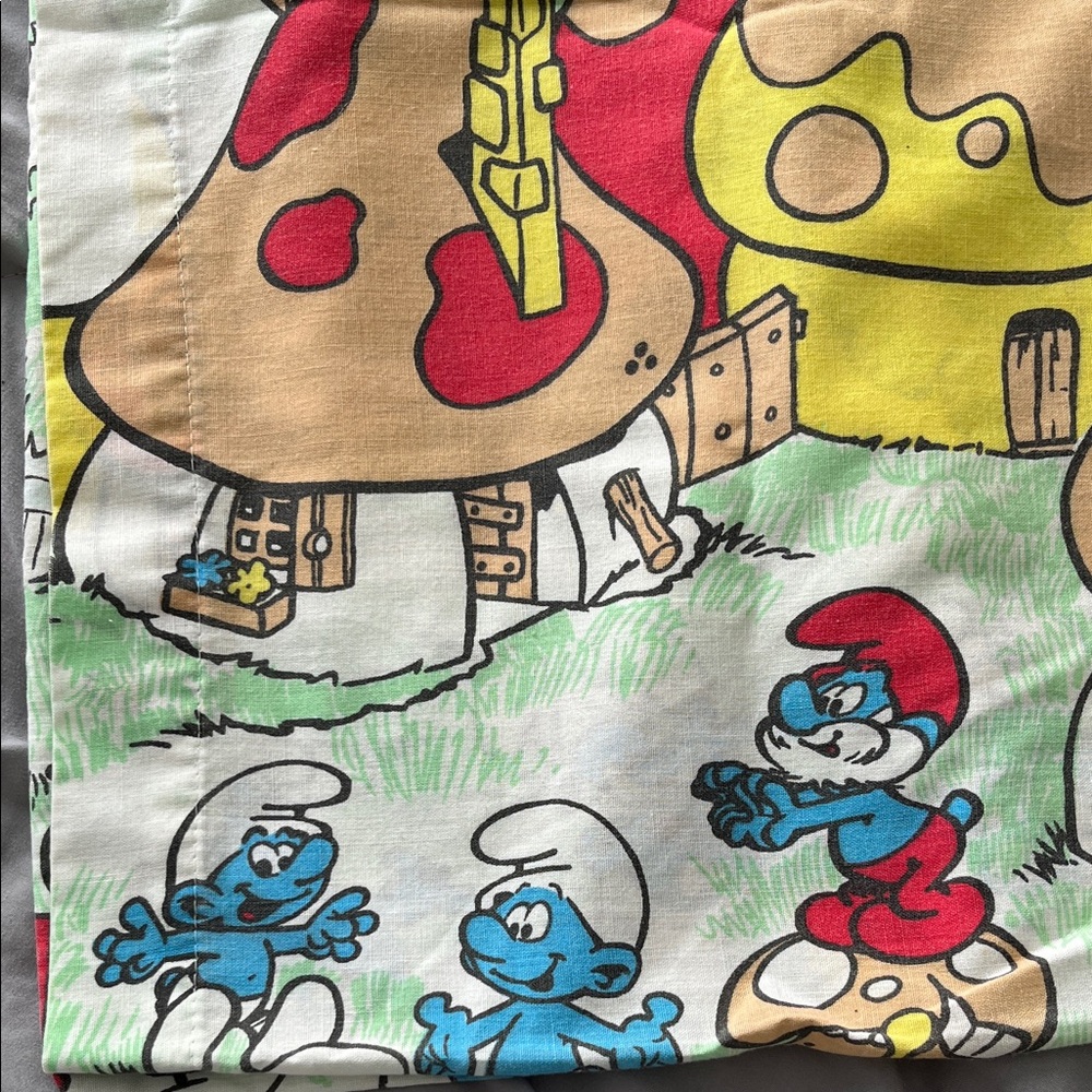 Vintage! 1981 Smurfs single pillowcase